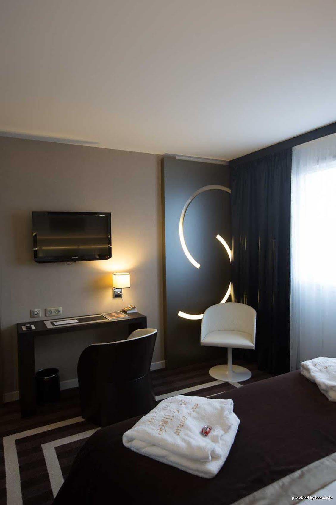 Le Colisée Hotel&Spa Saint-Herblain Exterior foto